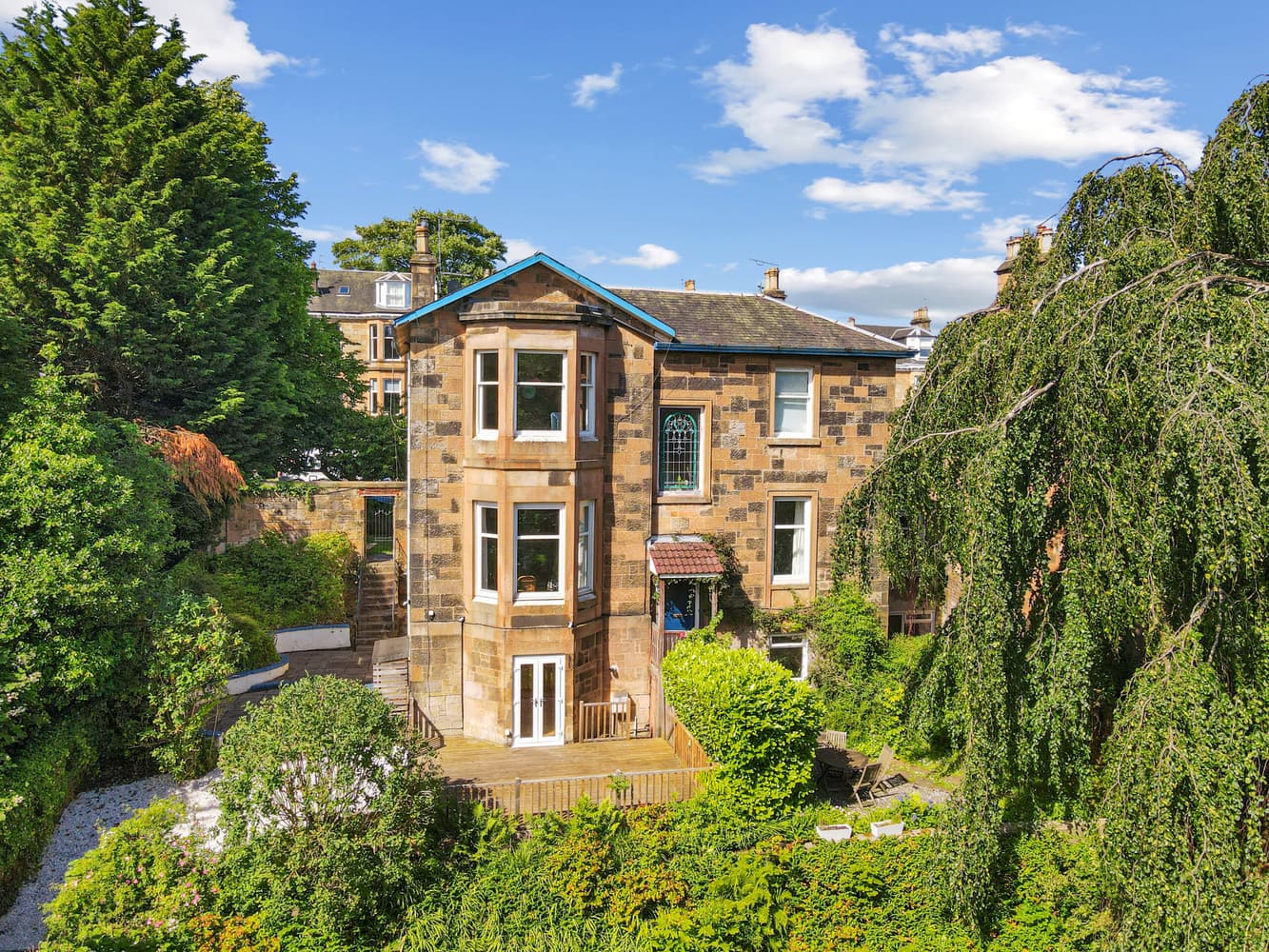 Crosshill Avenue, Queens Park, G42 8BY